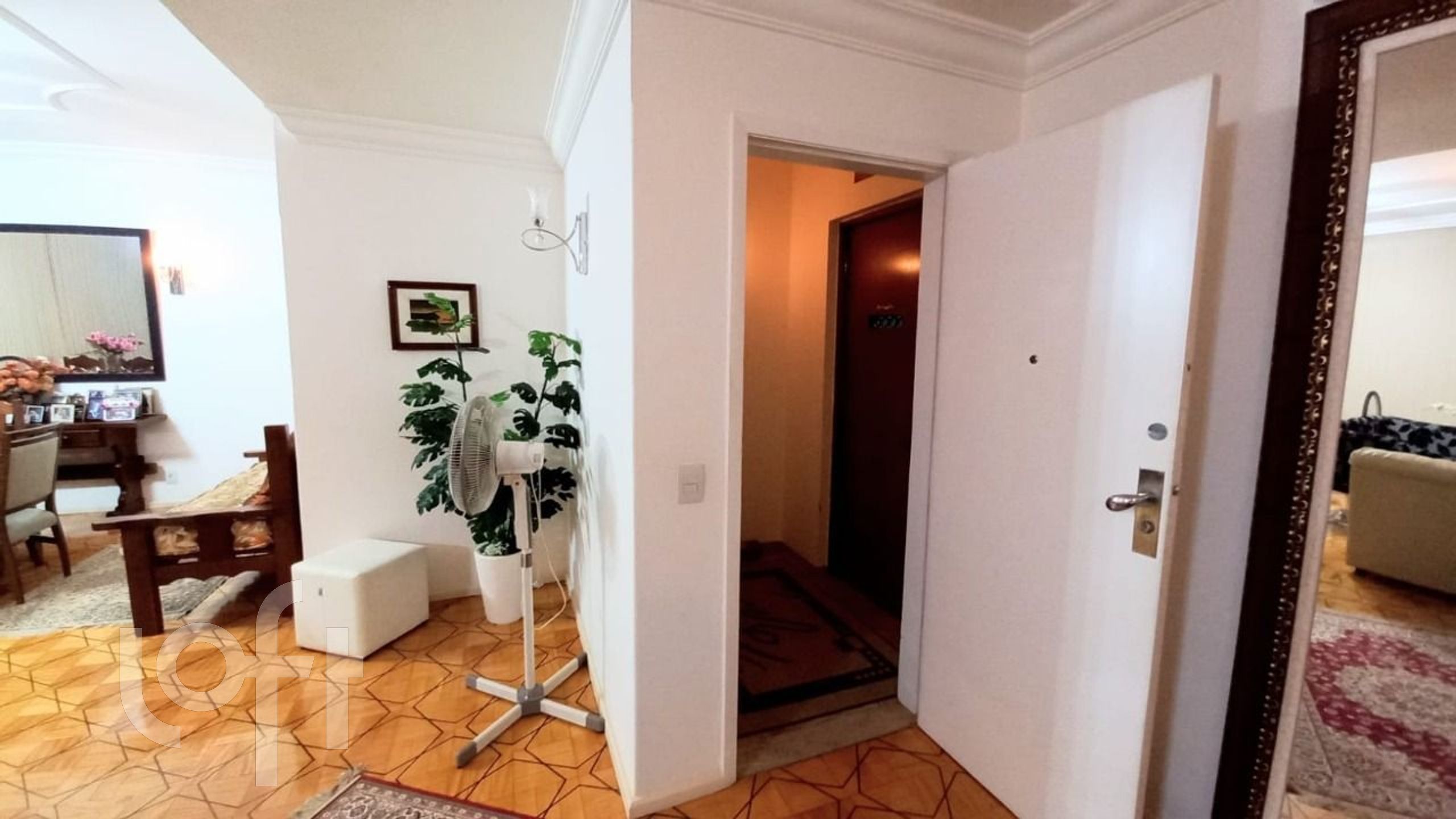 Apartamento à venda com 4 quartos, 240m² - Foto 10