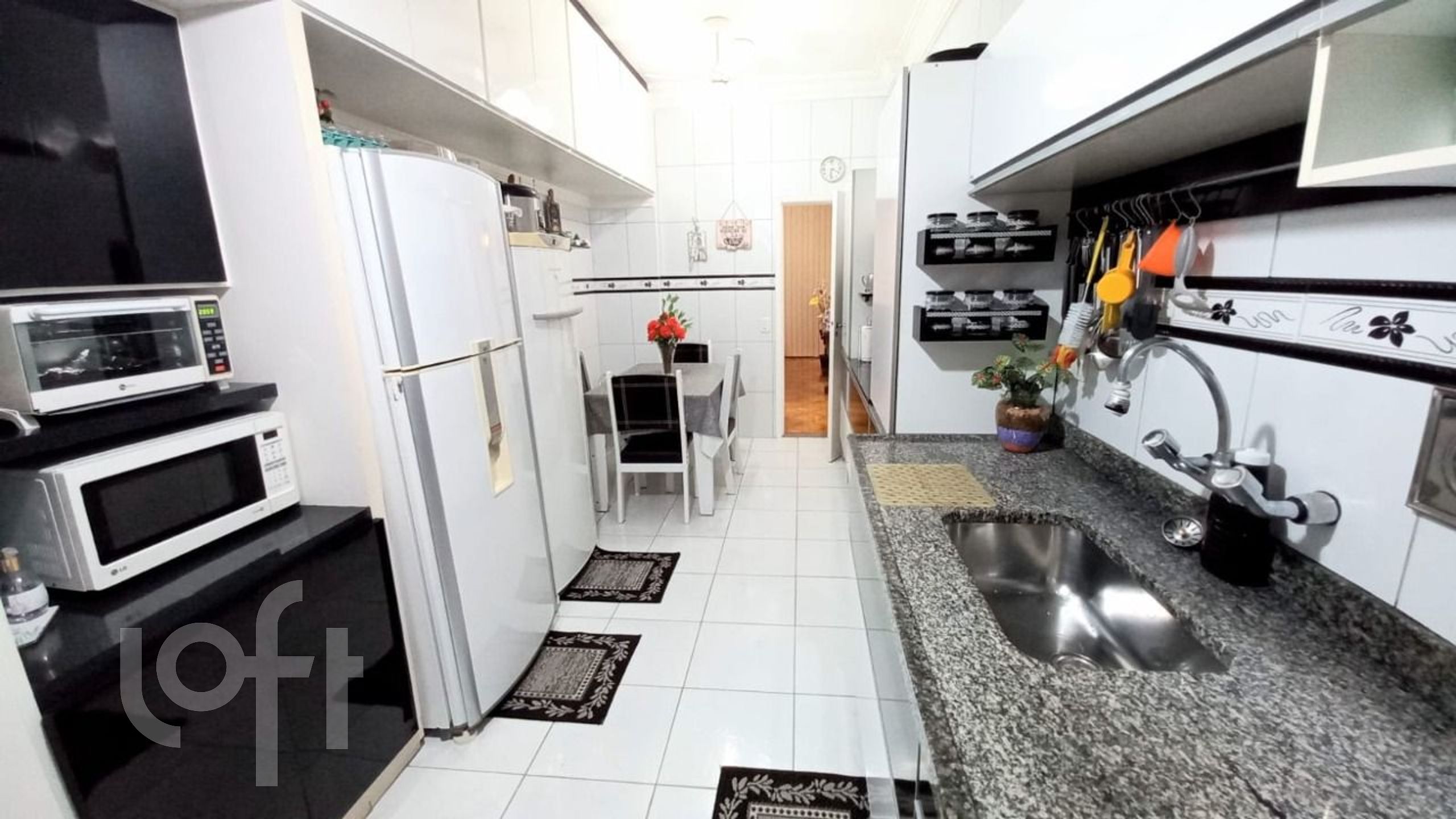 Apartamento à venda com 4 quartos, 240m² - Foto 32