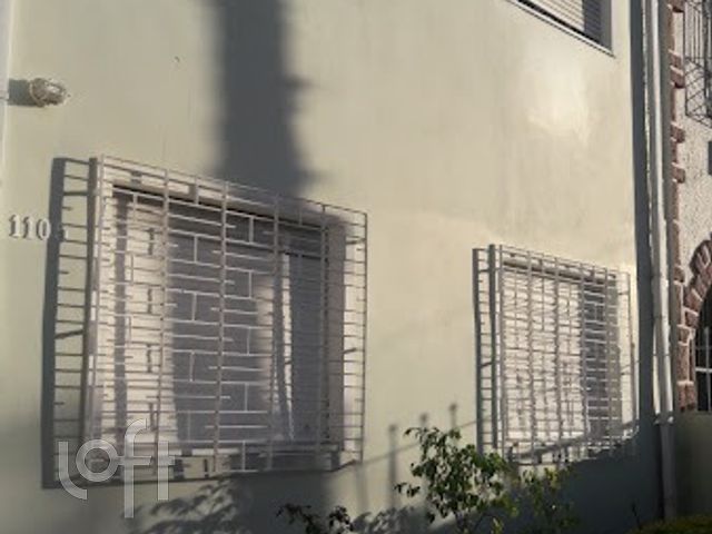 Casa com 300m², 3 dormitórios, 3 vagas, Menino Deus em Porto Alegre