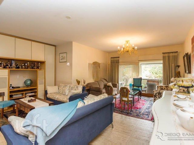 Apartamento com 304m², 3 dormitórios, 1 suíte, 2 vagas, Bela Vista em Porto Alegre