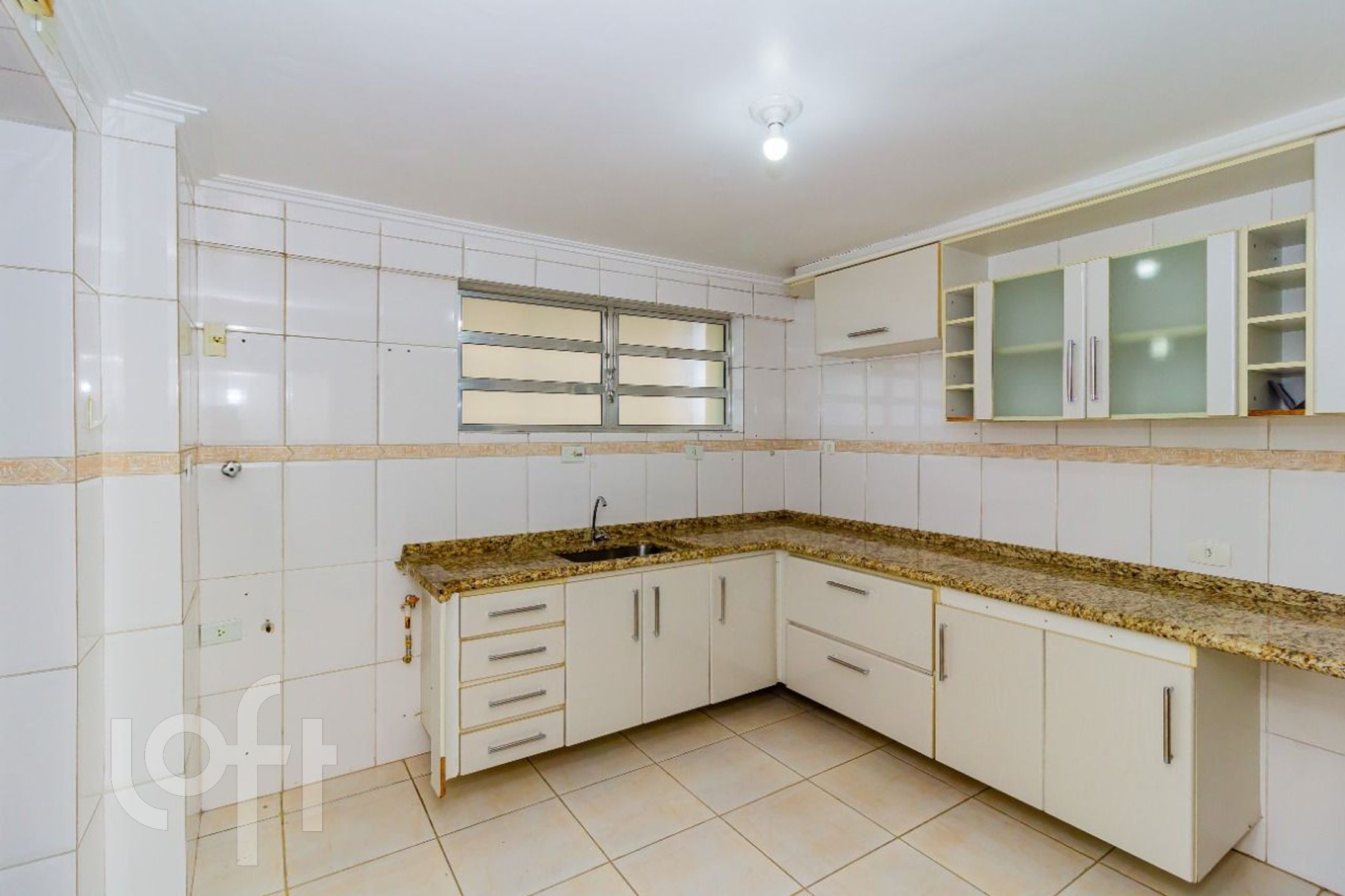 Apartamento à venda com 3 quartos, 94m² - Foto 11