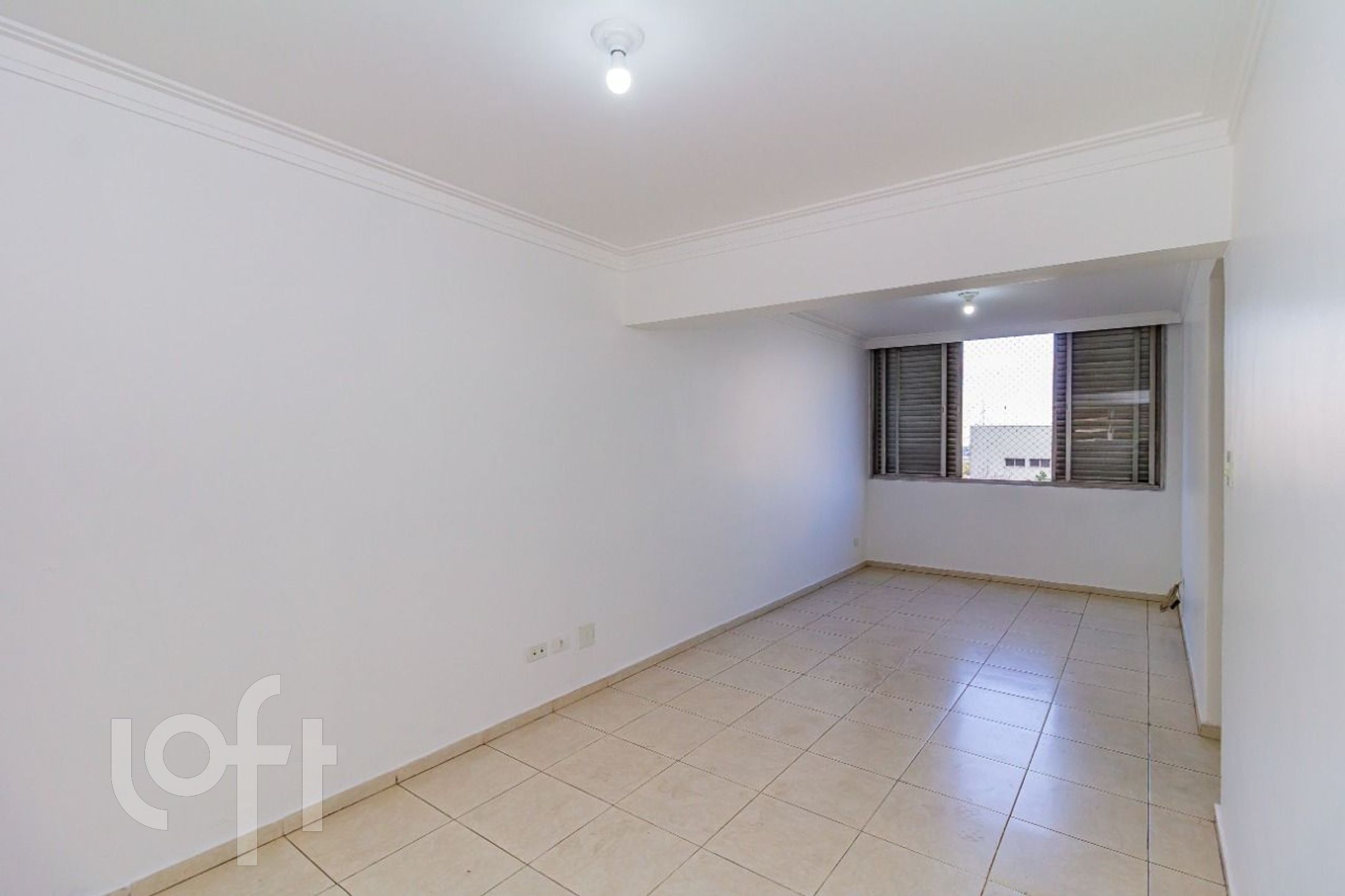 Apartamento à venda com 3 quartos, 94m² - Foto 2