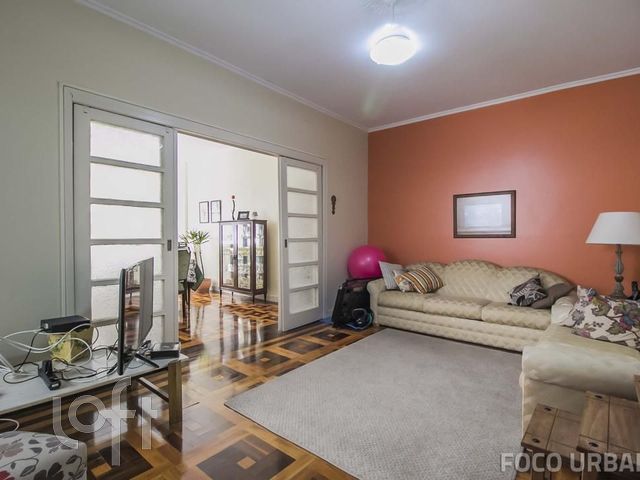 Apartamento com 123m², 3 dormitórios, 1 suíte, Independência em Porto Alegre