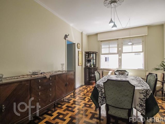 Apartamento com 123m², 3 dormitórios, 1 suíte, Independência em Porto Alegre