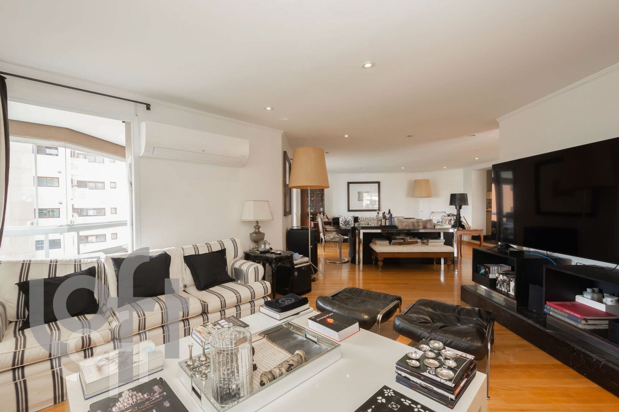Apartamento à venda com 4 quartos, 335m² - Foto 22