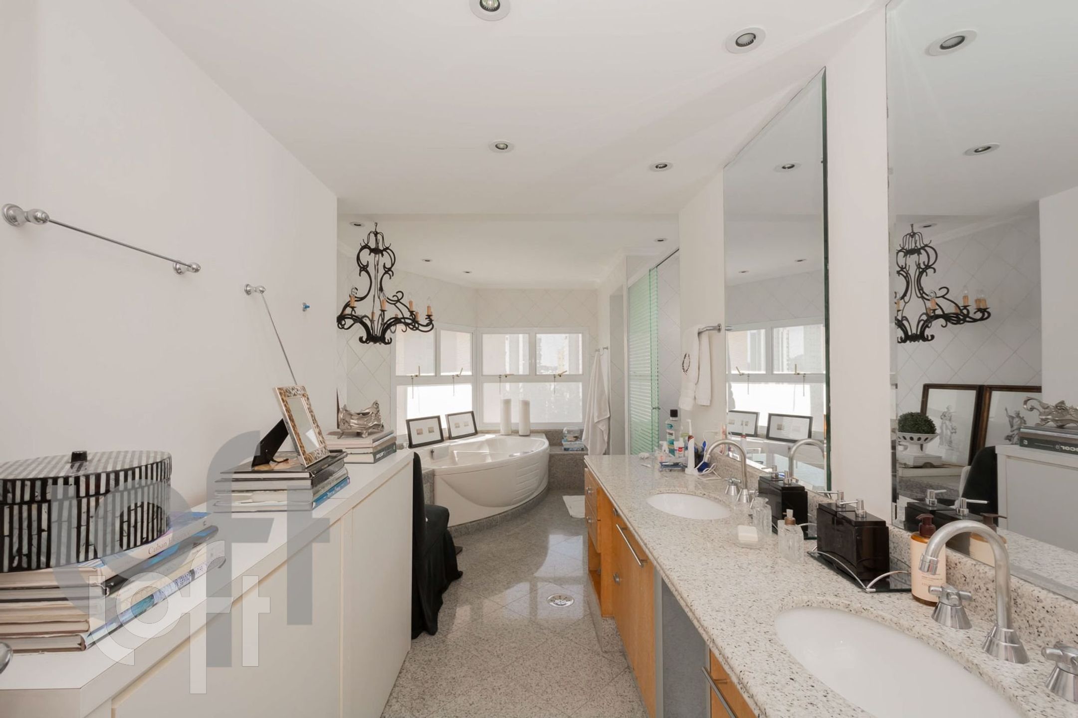 Apartamento à venda com 4 quartos, 335m² - Foto 48