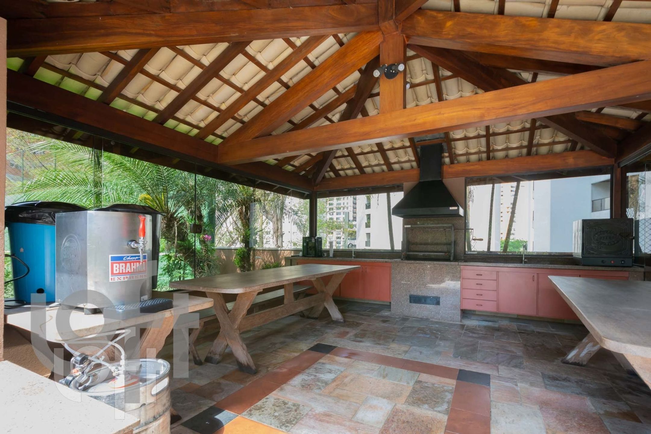 Apartamento à venda com 4 quartos, 335m² - Foto 42