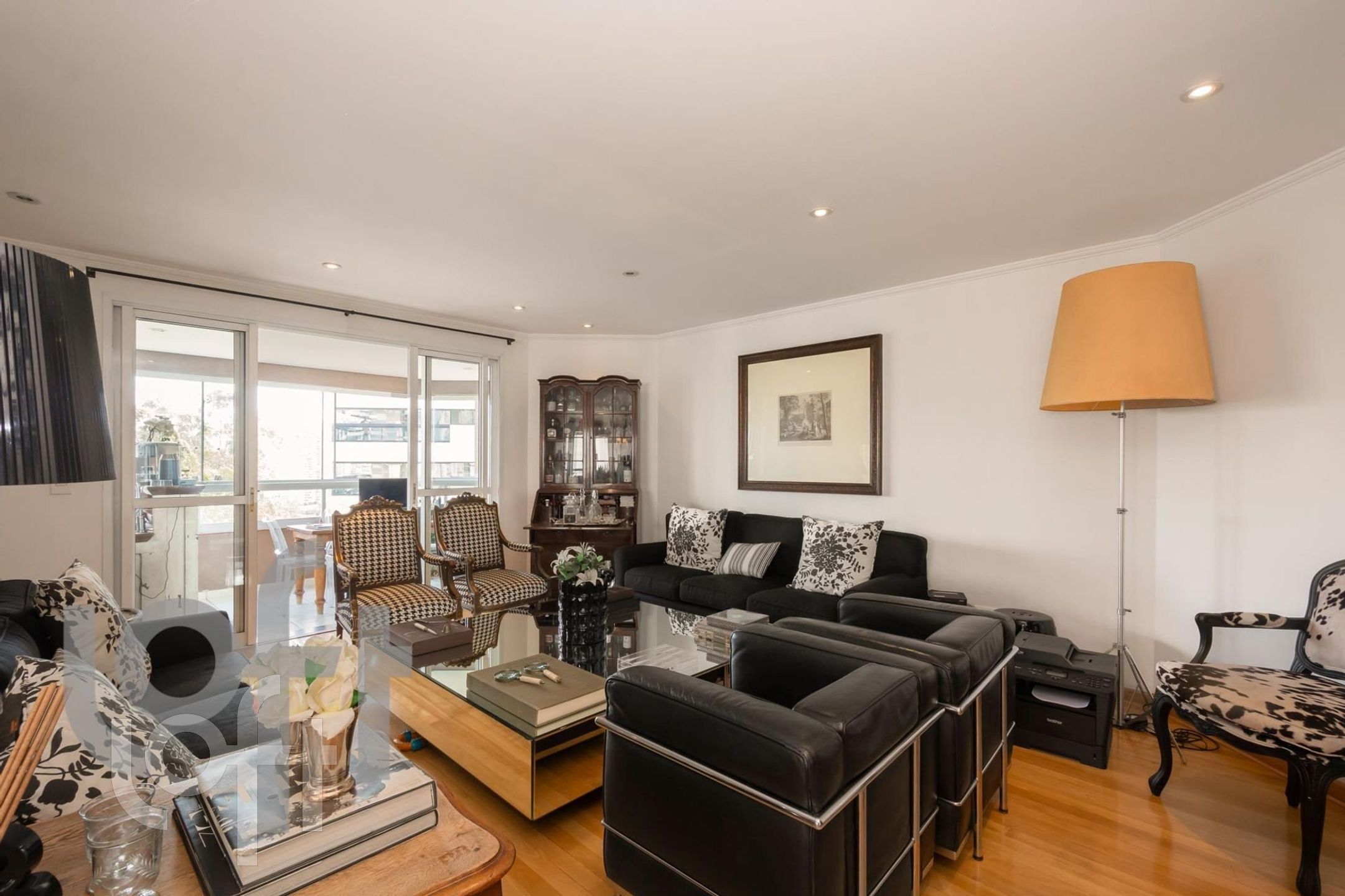 Apartamento à venda com 4 quartos, 335m² - Foto 29