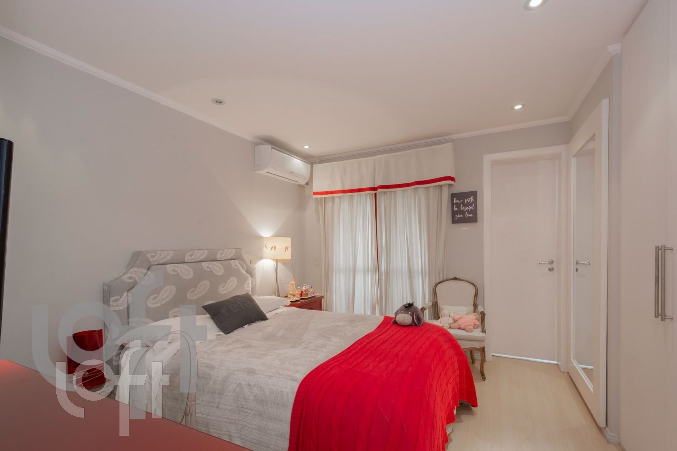 Apartamento à venda com 4 quartos, 335m² - Foto 12