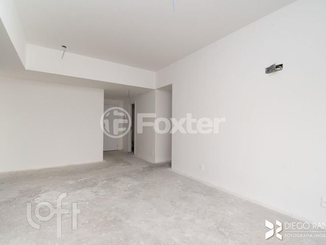 Apartamento com 104m², 3 dormitórios, 3 suítes, 2 vagas, Menino Deus em Porto Alegre