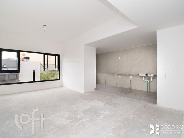 Apartamento com 104m², 3 dormitórios, 3 suítes, 2 vagas, Menino Deus em Porto Alegre