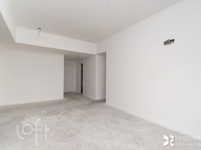 Apartamento com 104m², 3 dormitórios, 3 suítes, 2 vagas, Menino Deus em Porto Alegre