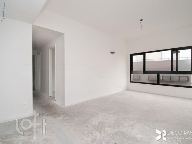 Apartamento com 104m², 3 dormitórios, 3 suítes, 2 vagas, Menino Deus em Porto Alegre