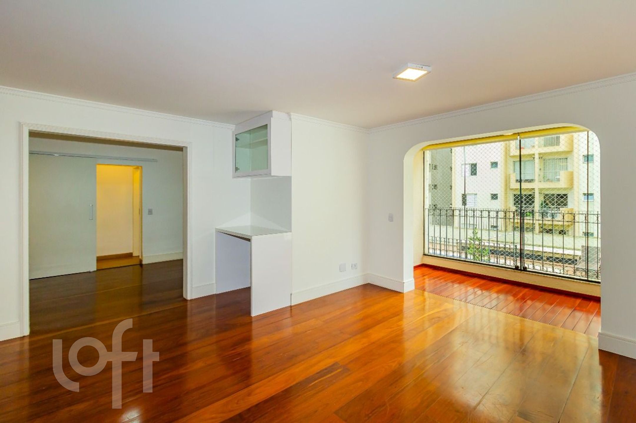 Apartamento à venda com 4 quartos, 153m² - Foto 1