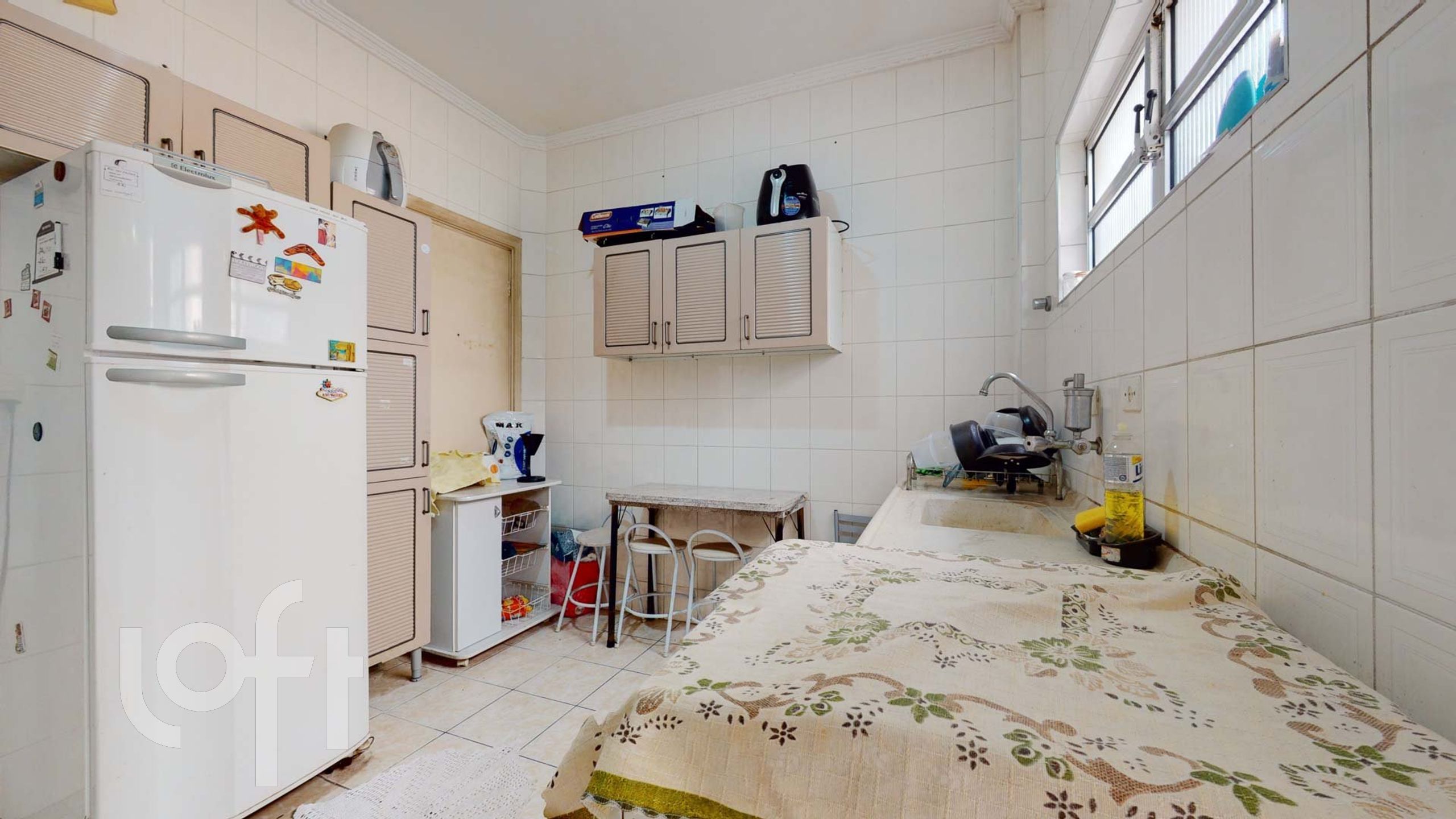 Apartamento à venda com 3 quartos, 136m² - Foto 4