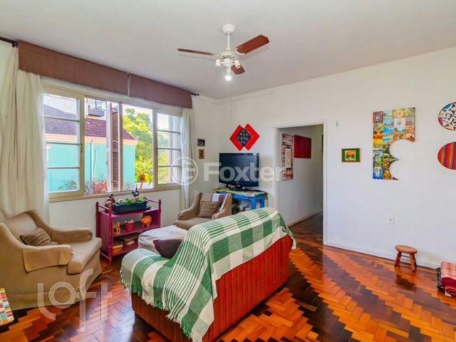 Apartamento com 103m², 3 dormitórios, 2 vagas, Petrópolis em Porto Alegre