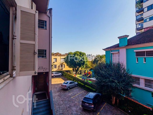 Apartamento com 103m², 3 dormitórios, 2 vagas, Petrópolis em Porto Alegre