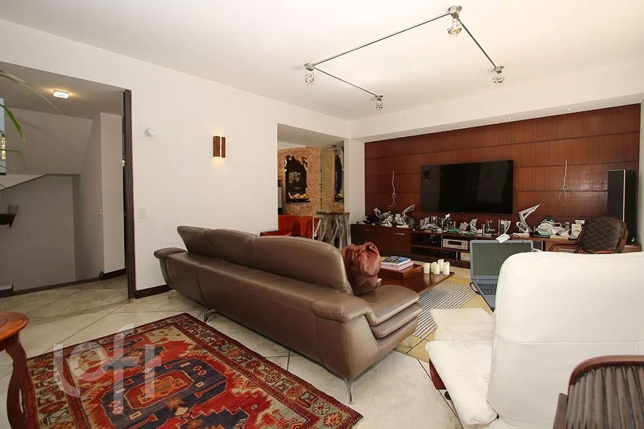 Casa à venda com 1 quarto, 400m² - Foto 4