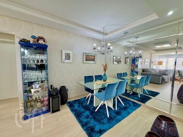 Apartamento com 65m², 2 dormitórios, 1 suíte, 2 vagas, Rio Branco em Porto Alegre