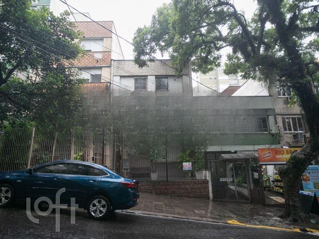 Apartamento com 76m², 2 dormitórios, Rio Branco em Porto Alegre
