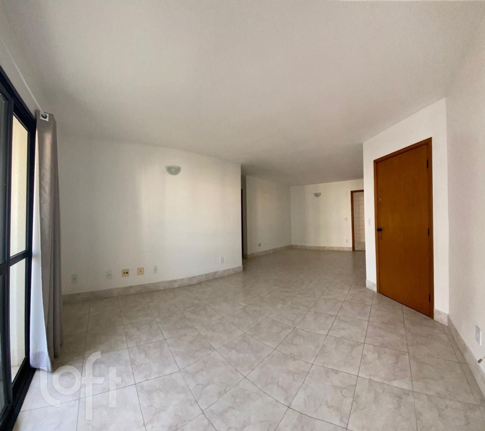 Apartamento à venda com 3 quartos, 107m² - Foto 3