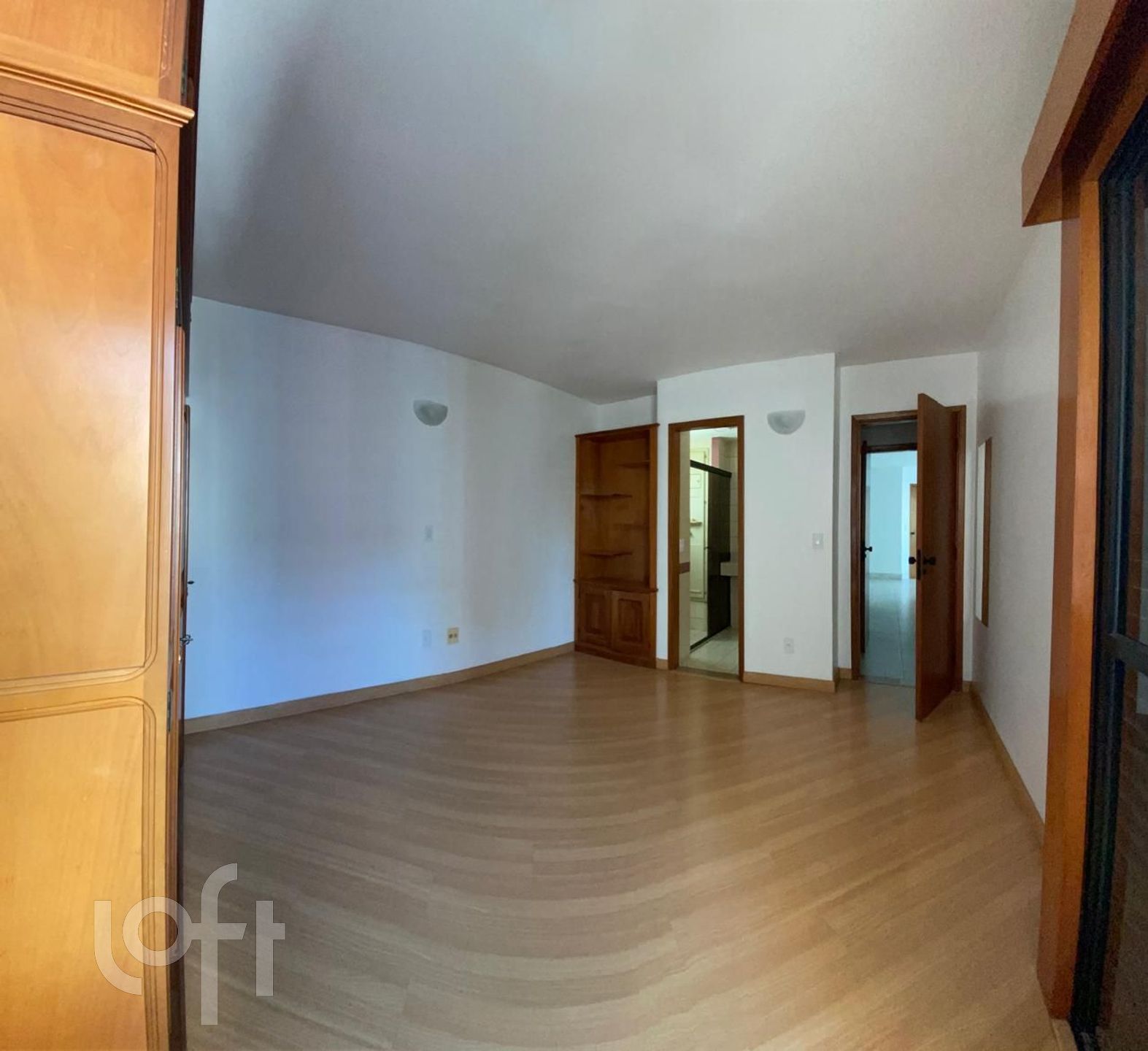 Apartamento à venda com 3 quartos, 107m² - Foto 2