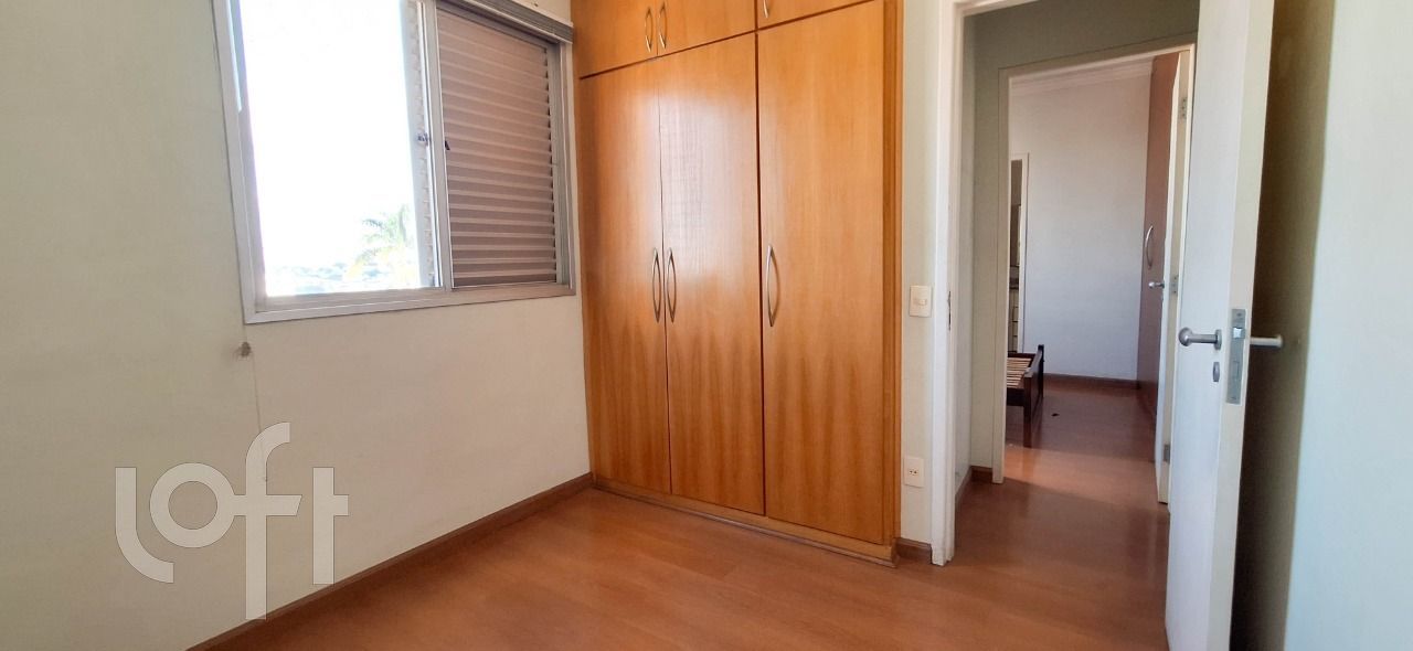 Apartamento à venda com 3 quartos, 90m² - Foto 4