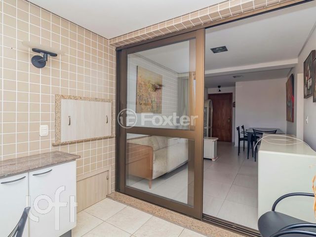 Apartamento com 69m², 2 dormitórios, 1 suíte, 1 vaga, Jardim Botânico em Porto Alegre