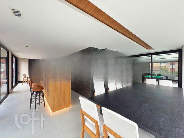 Apartamento com 102m², 3 dormitórios, 1 suíte, 2 vagas, Menino Deus em Porto Alegre