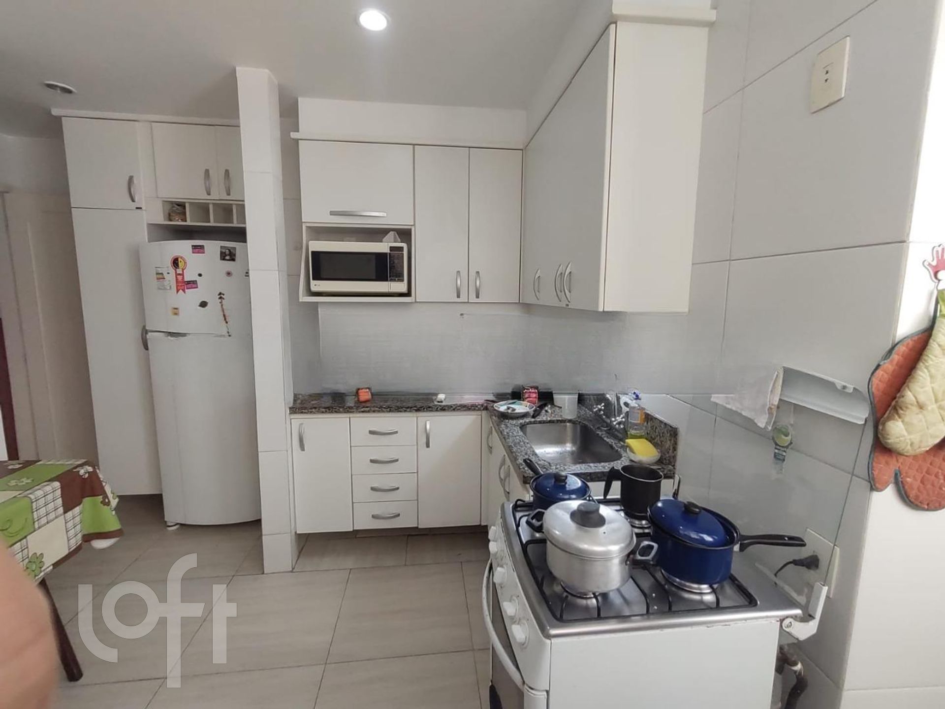 Apartamento à venda com 2 quartos, 95m² - Foto 37