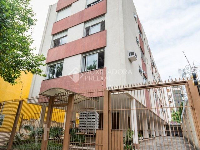 Apartamento com 62m², 2 dormitórios, 1 suíte, 1 vaga, Menino Deus em Porto Alegre