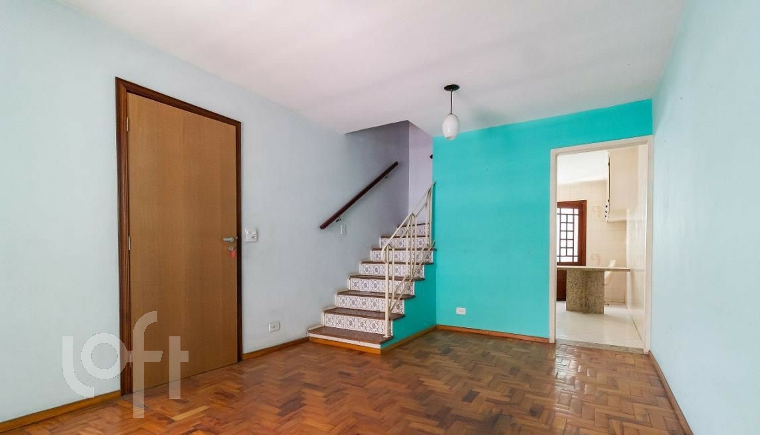 Casa à venda com 2 quartos, 110m² - Foto 2