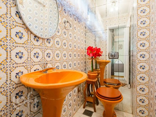 Apartamento com 109m², 3 dormitórios, 1 suíte, 1 vaga, Rio Branco em Porto Alegre