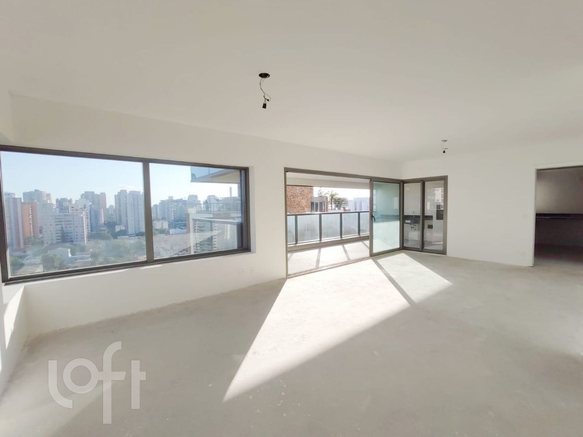 Apartamento à venda com 4 quartos, 193m² - Foto 2