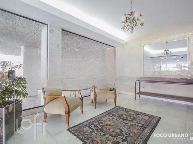 Apartamento com 144m², 3 dormitórios, 1 suíte, 1 vaga, Moinhos de Vento em Porto Alegre