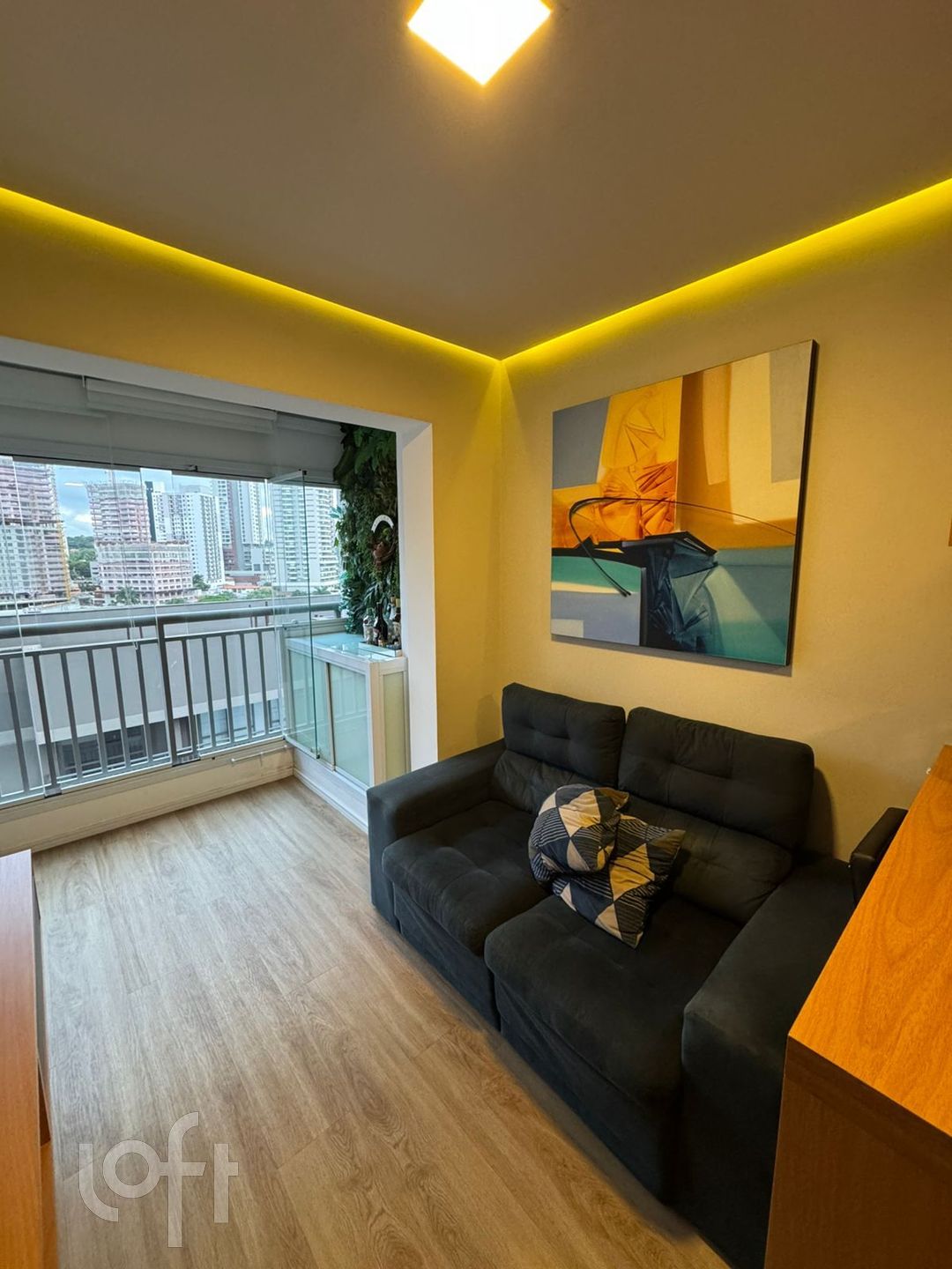 Apartamento à venda com 1 quarto, 32m² - Foto 1