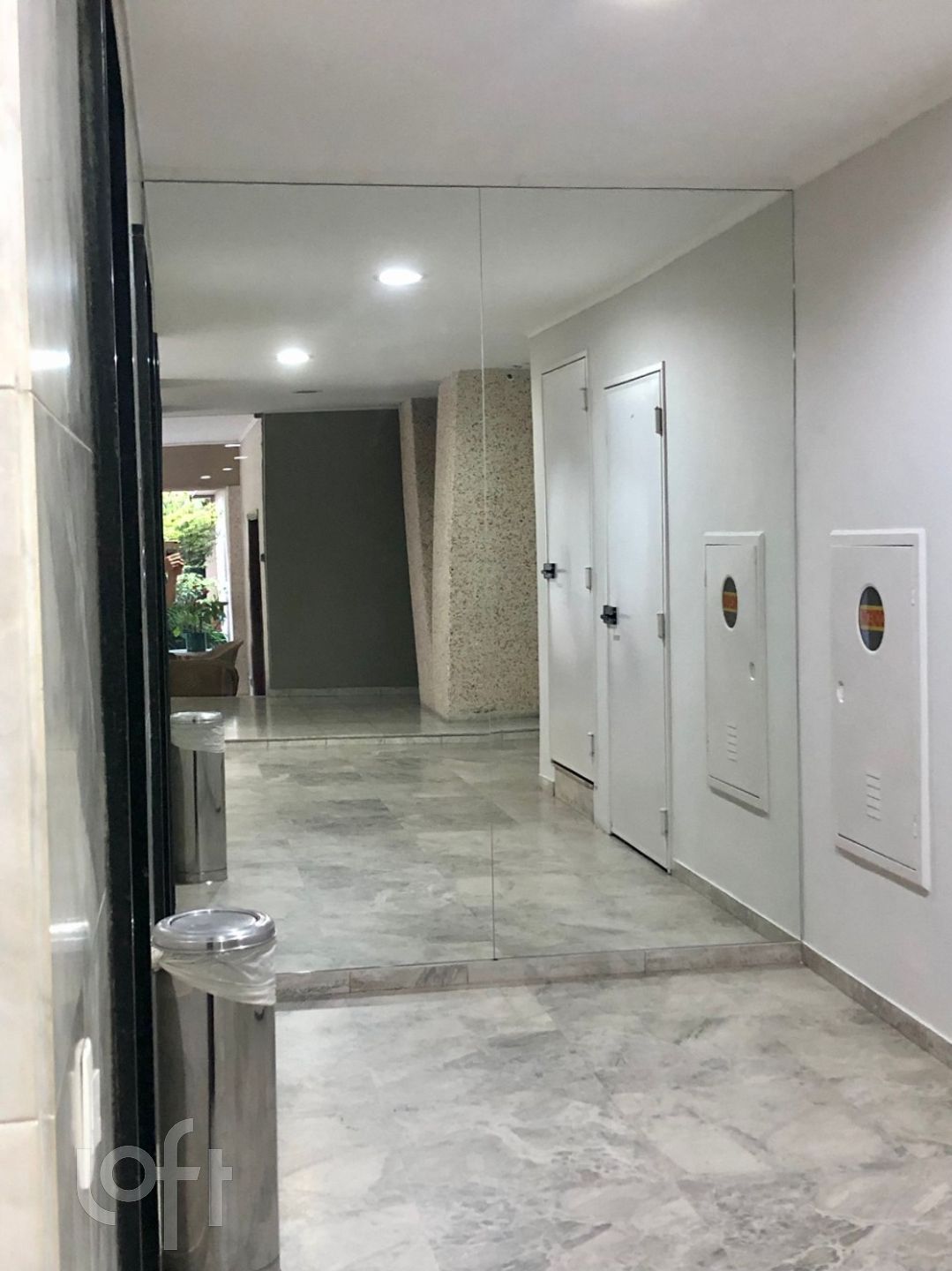 Apartamento à venda com 2 quartos, 72m² - Foto 21