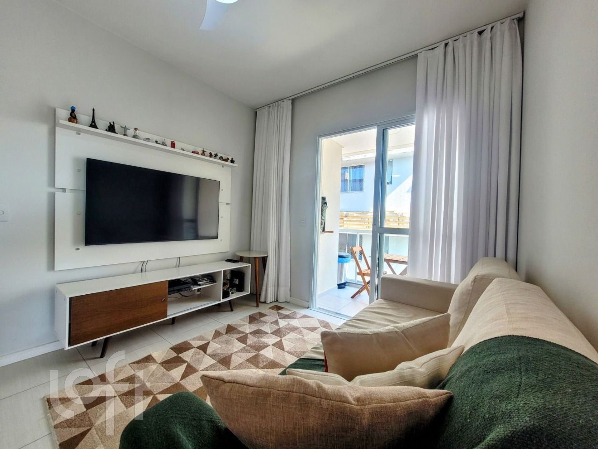 Apartamento à venda com 3 dormitórios (1 suíte) - Cidade Universitária da Pedra Branca, Palhoça/SC
