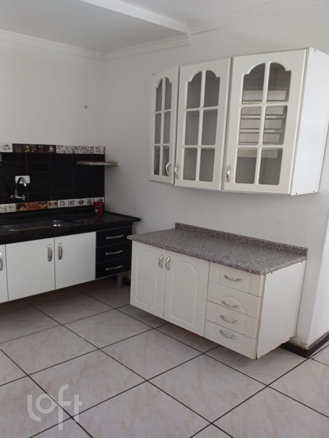 Casa à venda com 2 quartos, 50m² - Foto 4