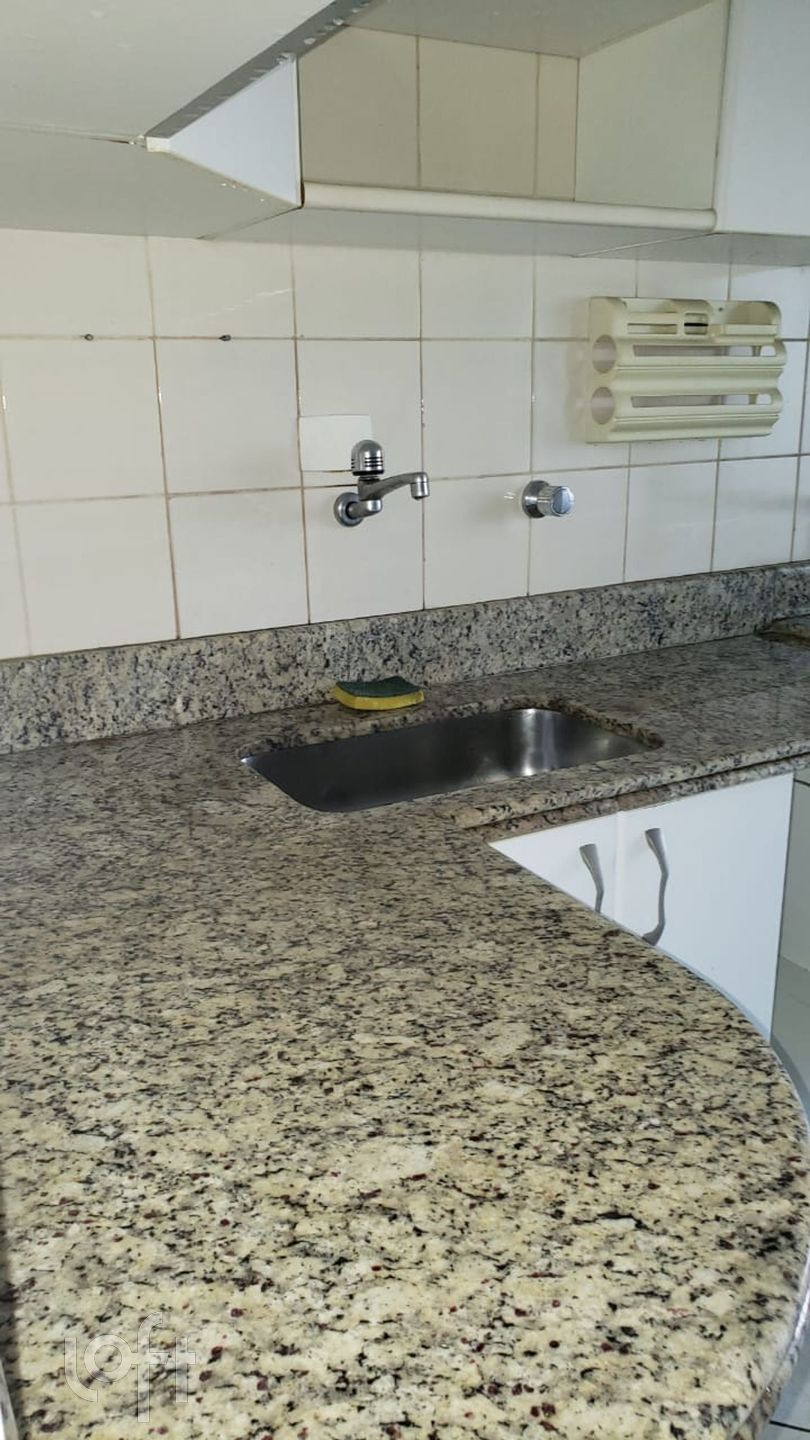 Apartamento à venda com 3 quartos, 74m² - Foto 7