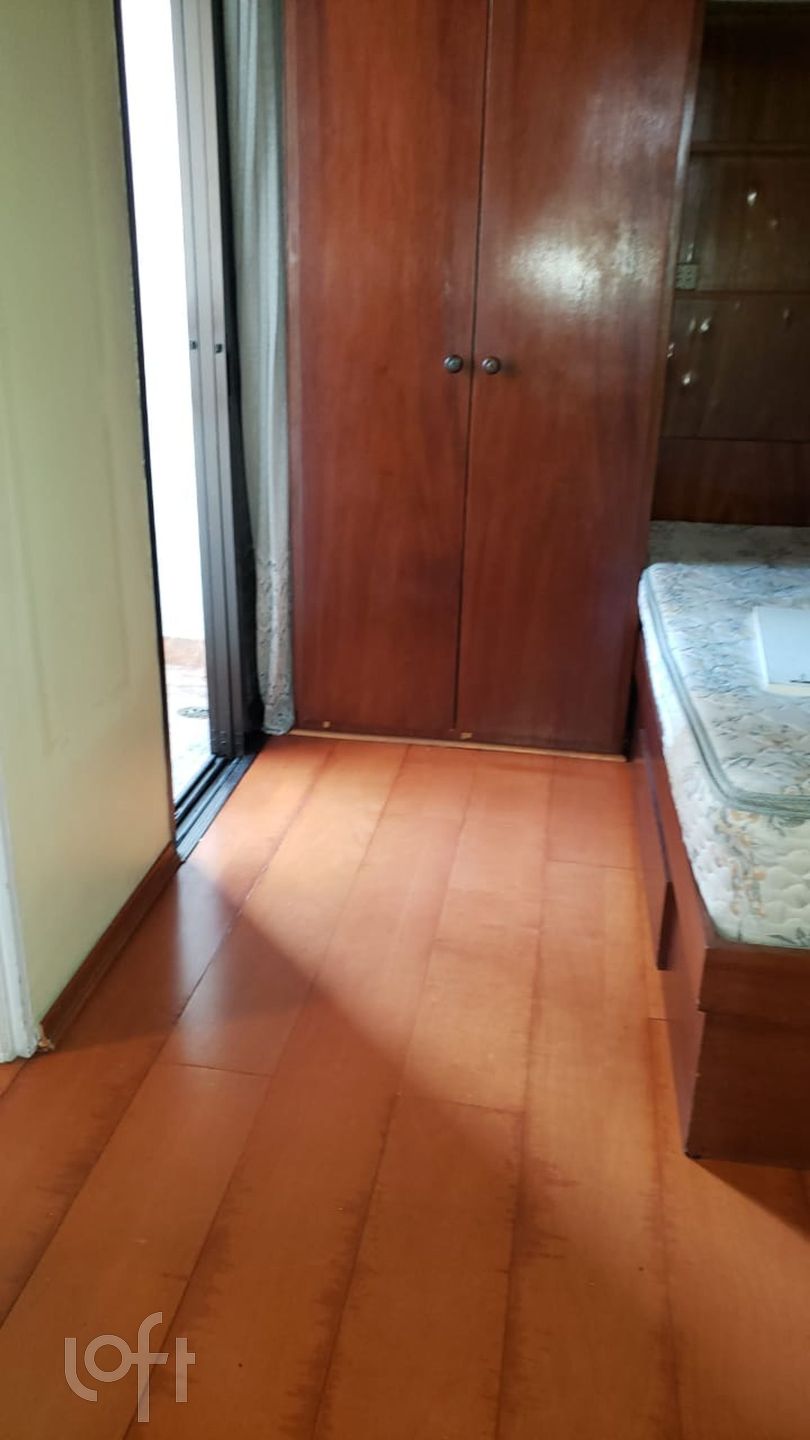 Apartamento à venda com 3 quartos, 74m² - Foto 4