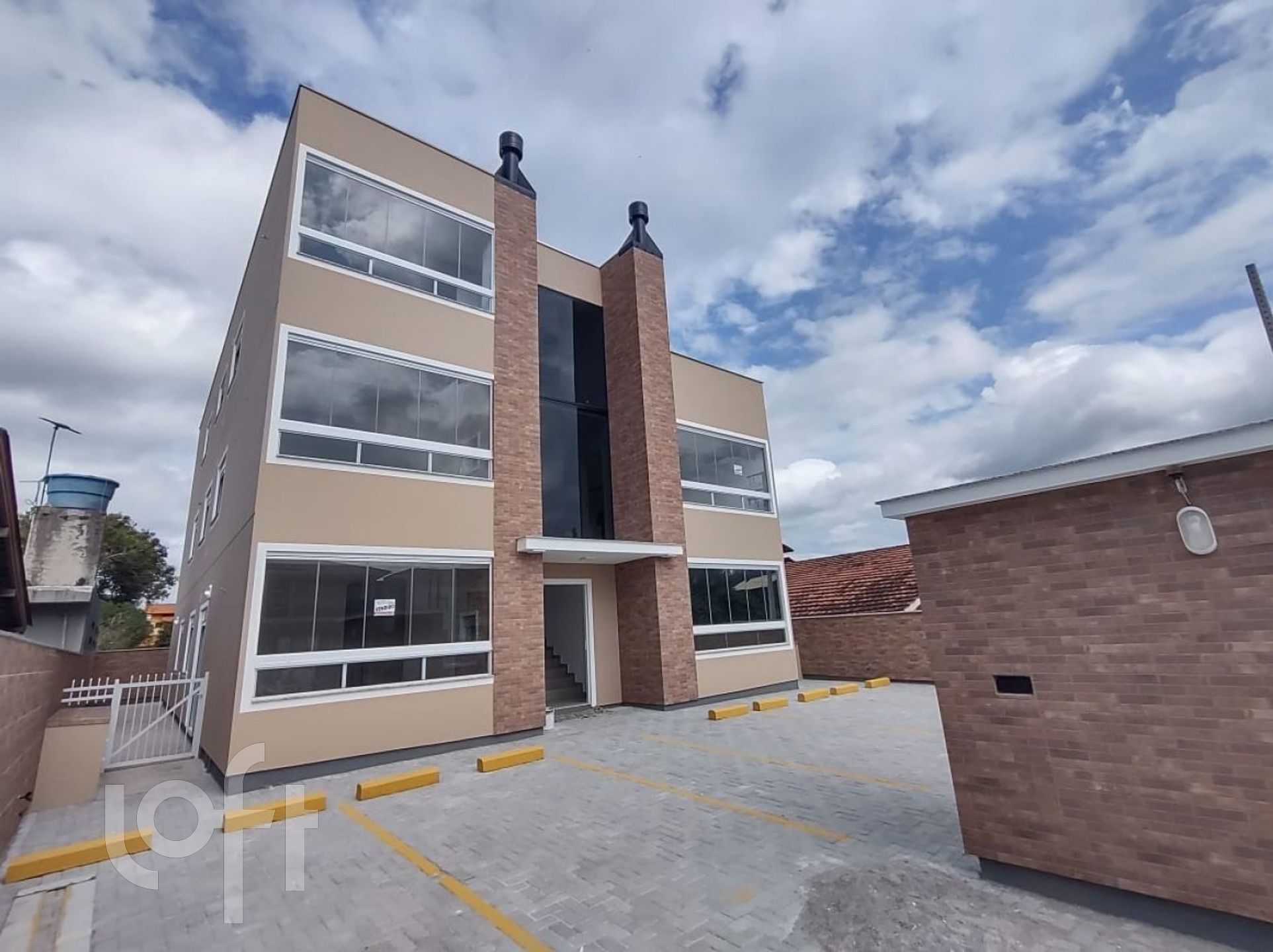 Apartamentos com 111m², 4 quartos, 2 suítes, 1 garagem, no bairro Pinheira em Palhoça