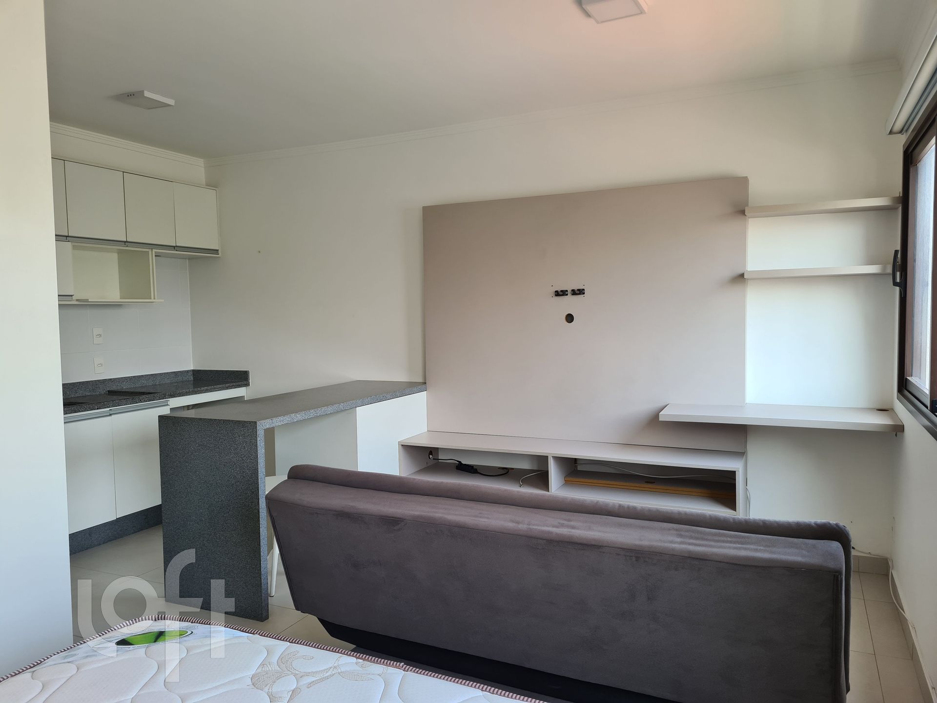 Apartamento à venda com 1 quarto, 26m² - Foto 1