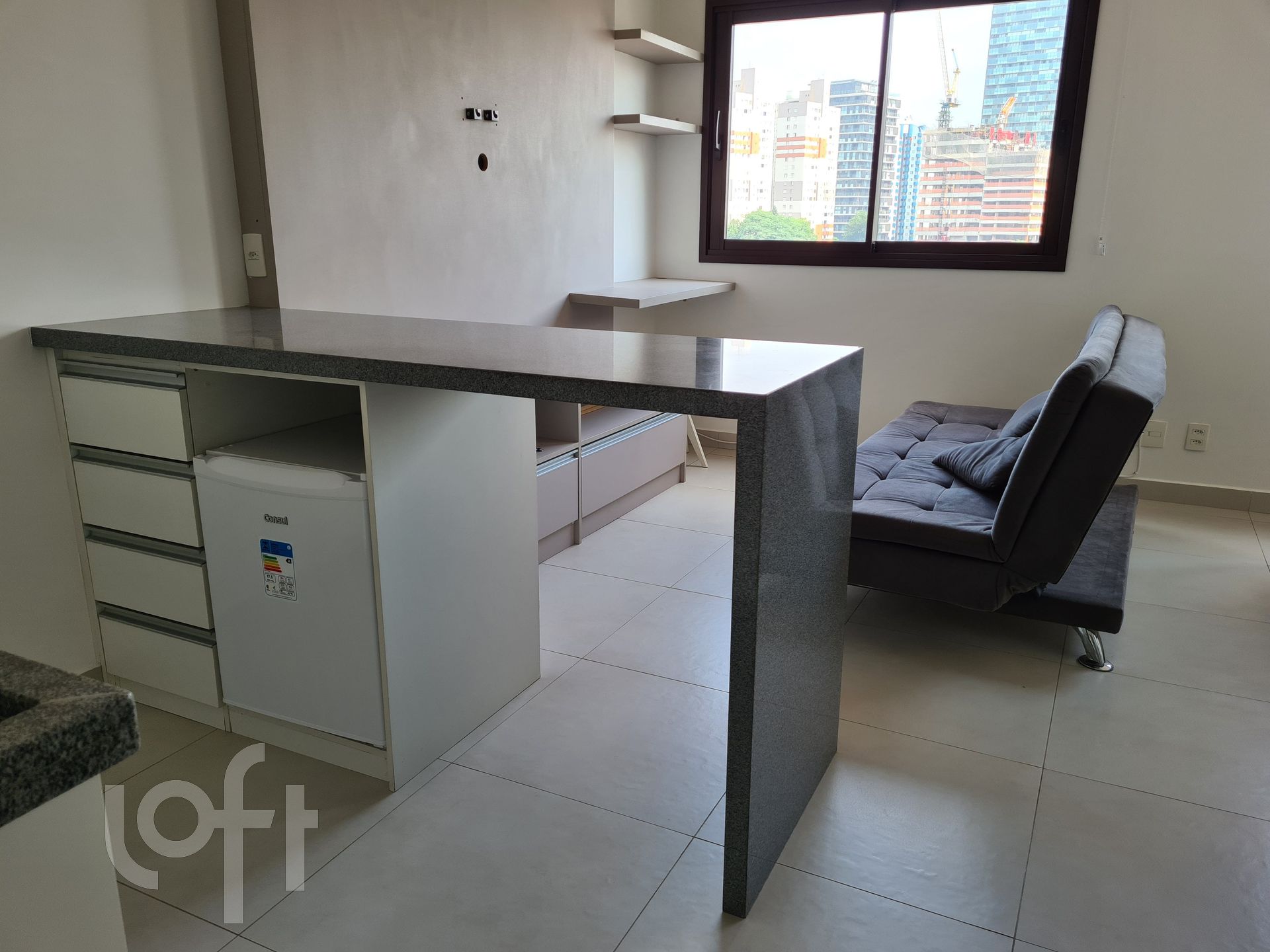 Apartamento à venda com 1 quarto, 26m² - Foto 2