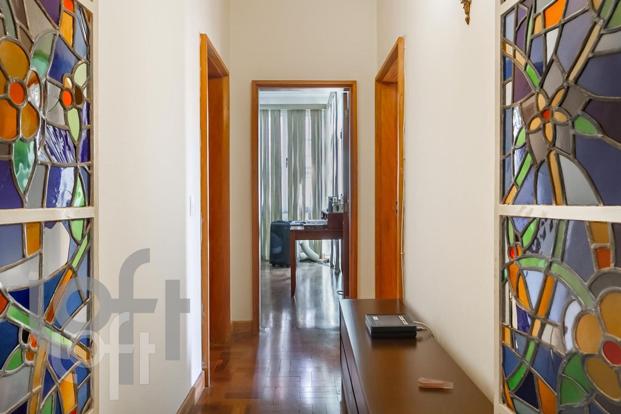 Apartamento à venda com 3 quartos, 221m² - Foto 3