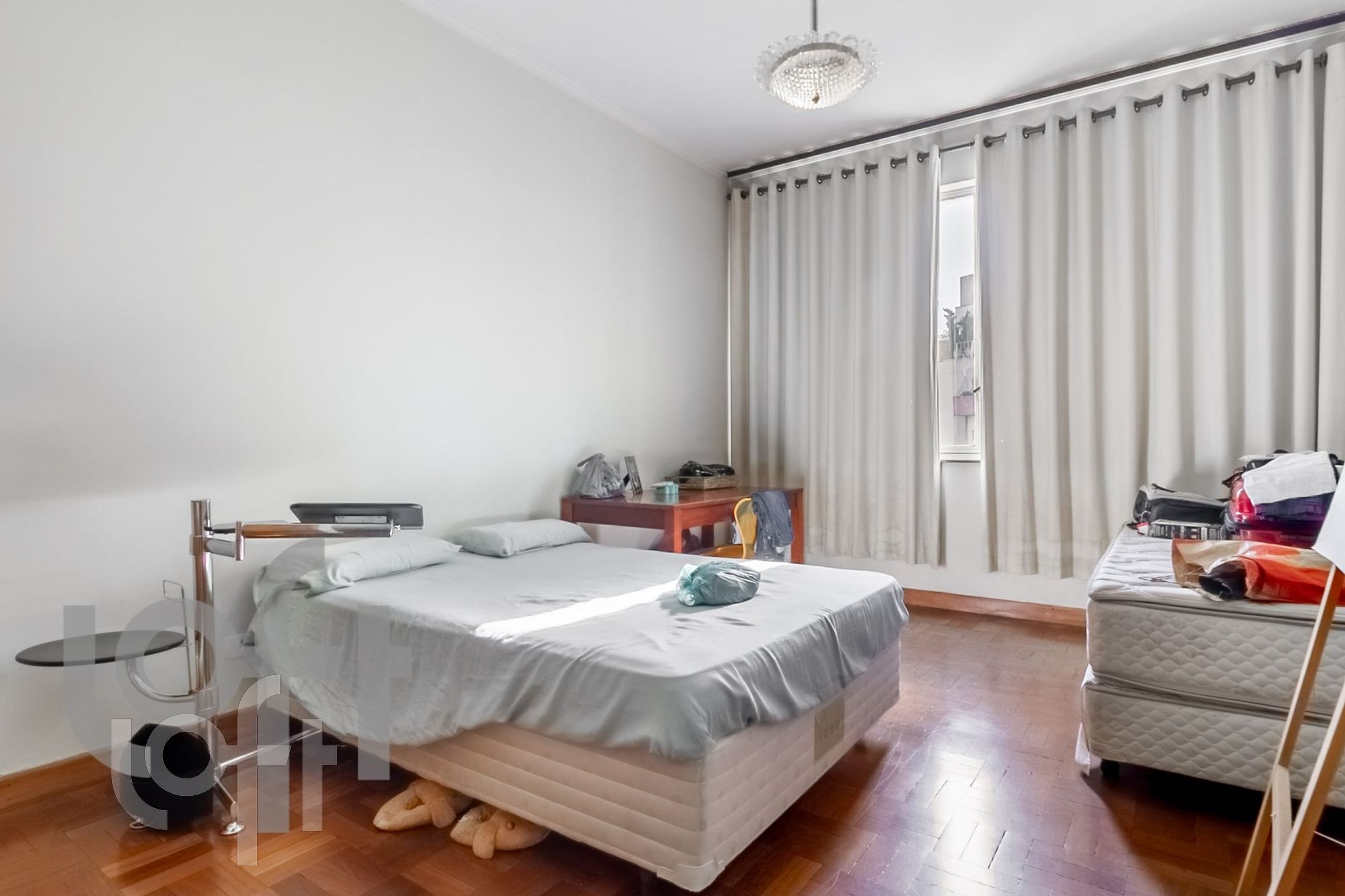 Apartamento à venda com 3 quartos, 221m² - Foto 9