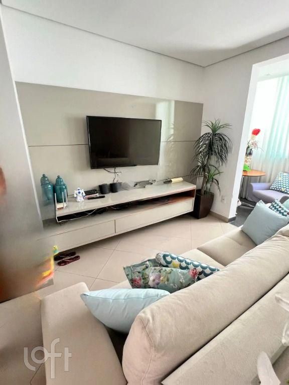 Apartamento à venda com 3 quartos, 95m² - Foto 1