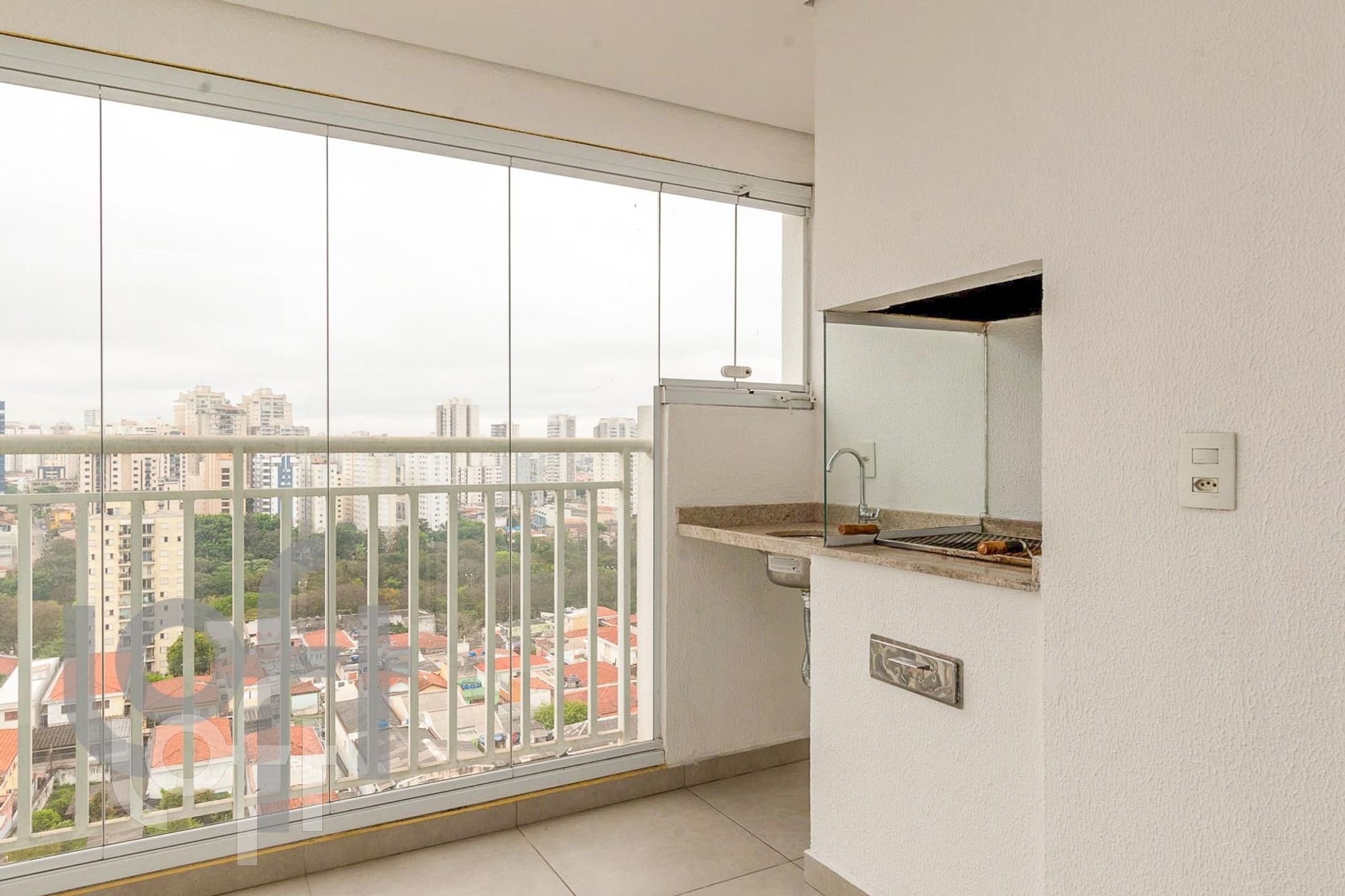 Apartamento à venda com 2 quartos, 67m² - Foto 15