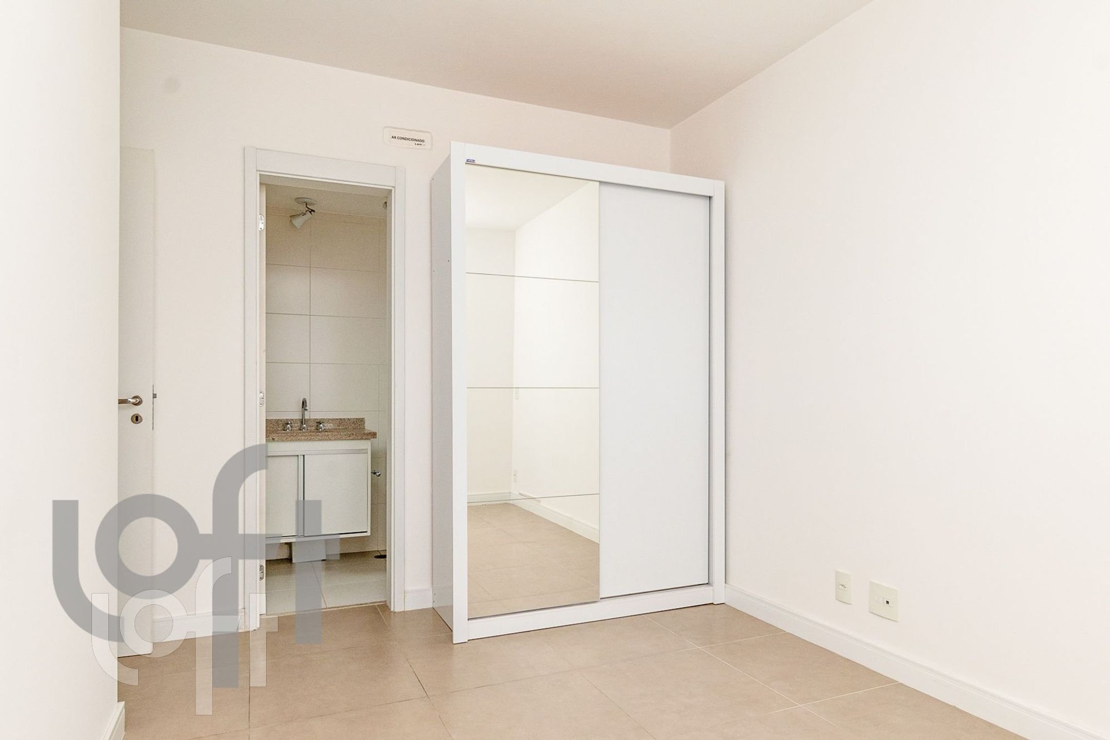 Apartamento à venda com 2 quartos, 67m² - Foto 6