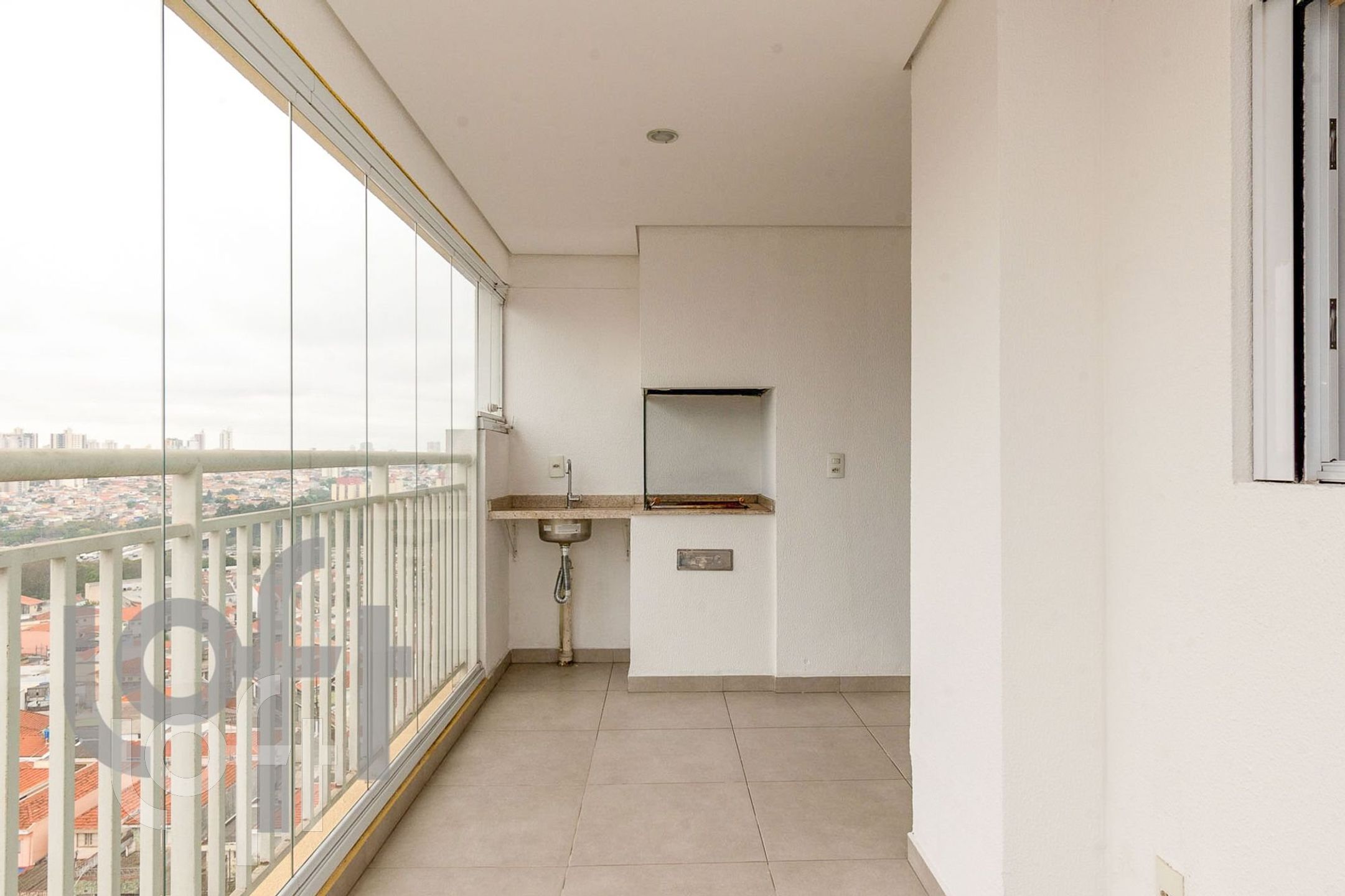 Apartamento à venda com 2 quartos, 67m² - Foto 14